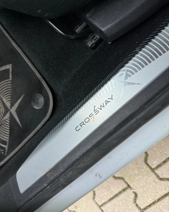 Peugeot 5008 cena 48900 przebieg: 79000, rok produkcji 2018 z Sieniawa małe 596